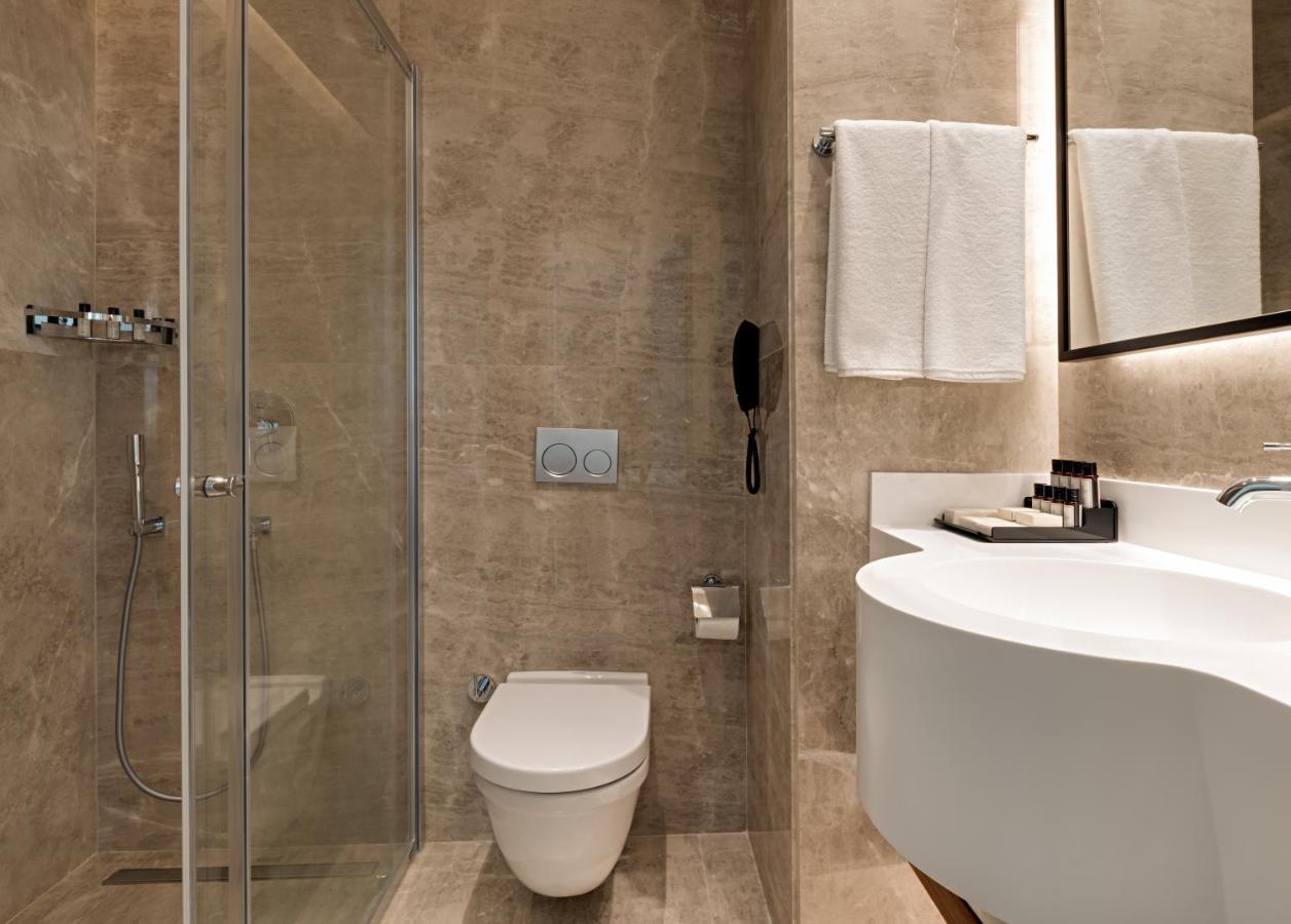 Gleam Collection Hotel Istanbulská provincie Exteriér fotografie A bathroom in a hotel