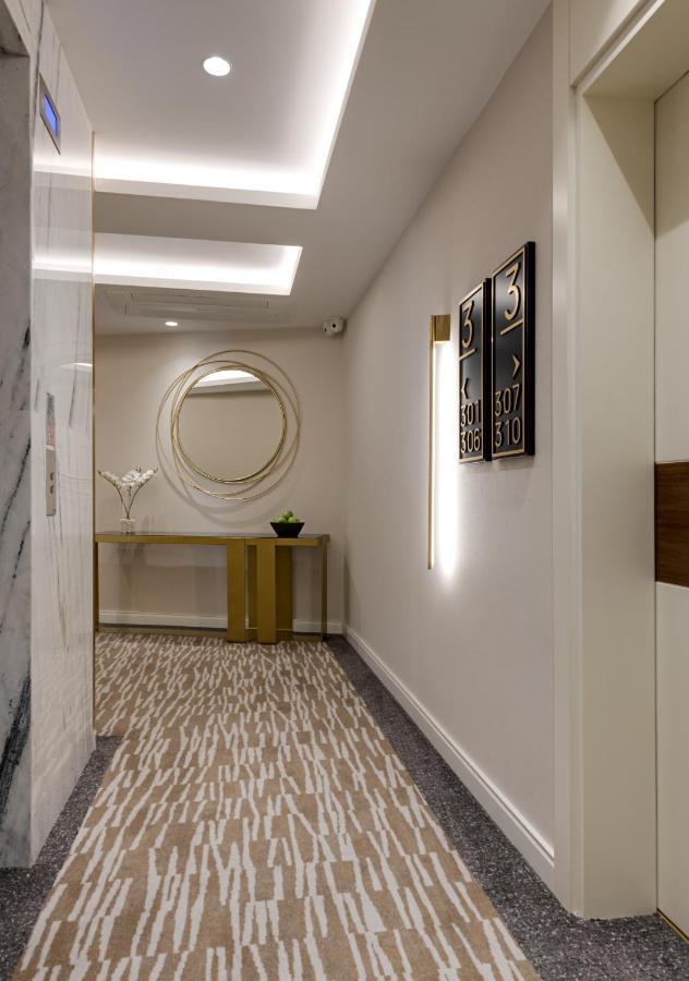 Gleam Collection Hotel Istanbulská provincie Exteriér fotografie A hallway in a private home